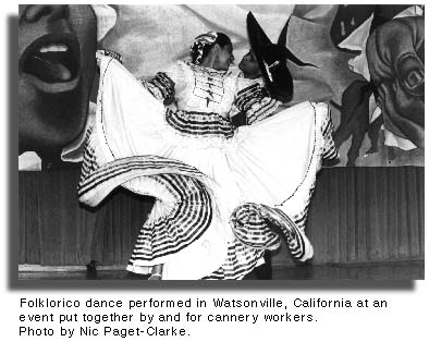 Folklorico dance, Watsonville, California. Photo by Nic Paget-Clarke