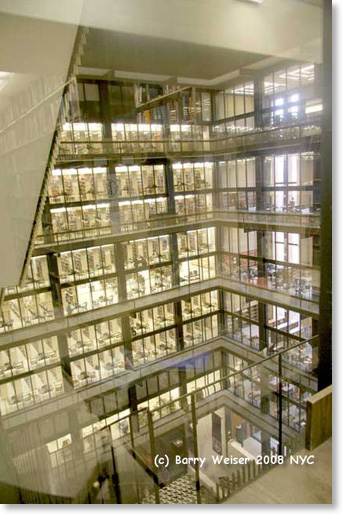 New York University Bobst Library 2008. Photo by Barry Weiser.